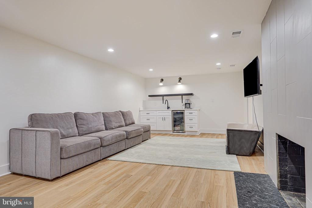 3515 BLAIR ROAD