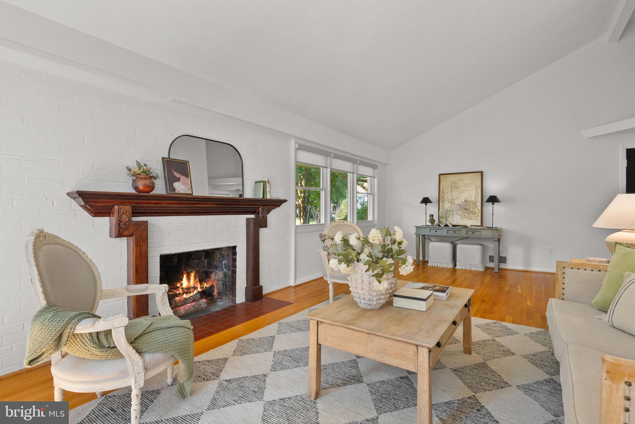 8609 CUSHMAN PLACE