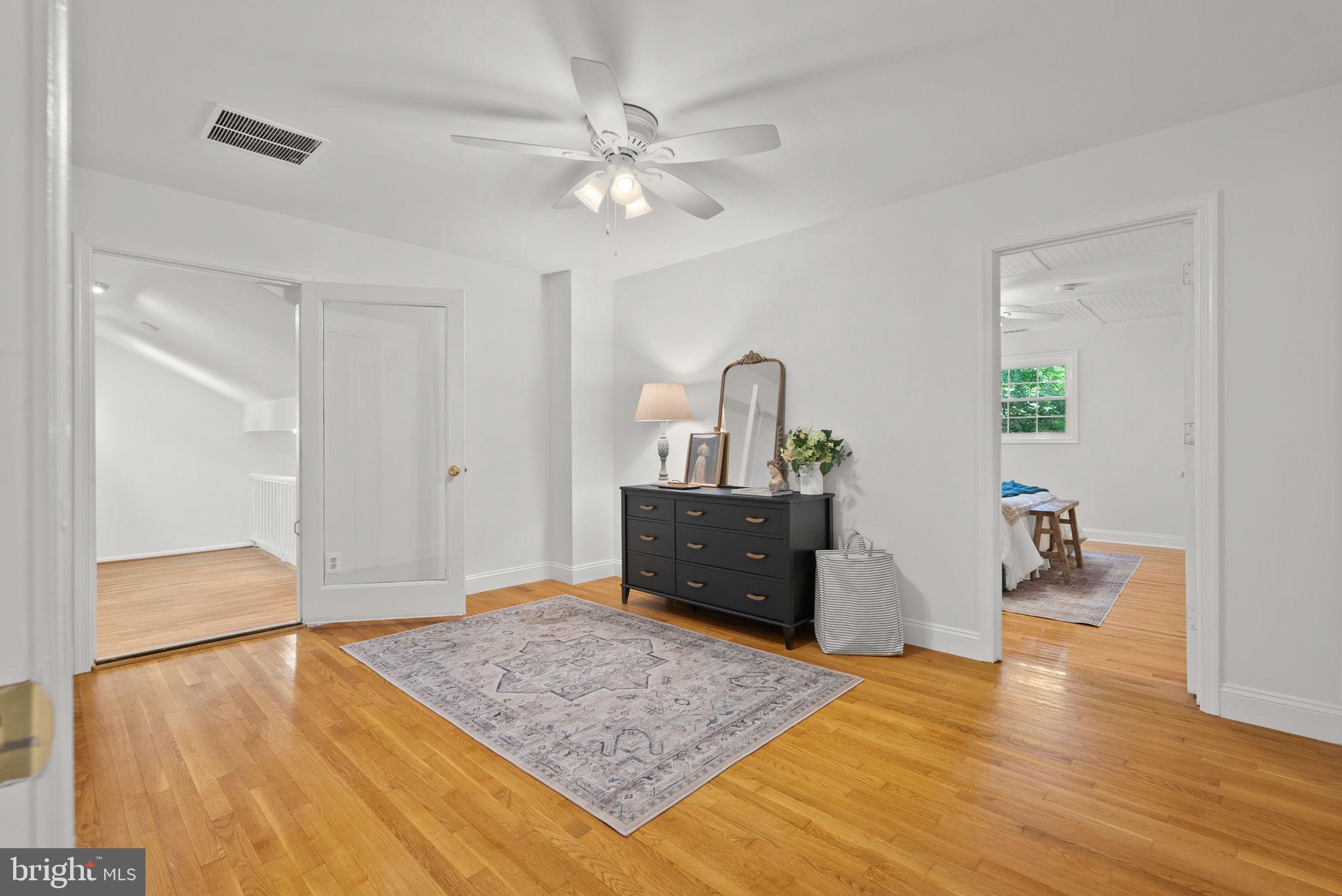 8609 CUSHMAN PLACE