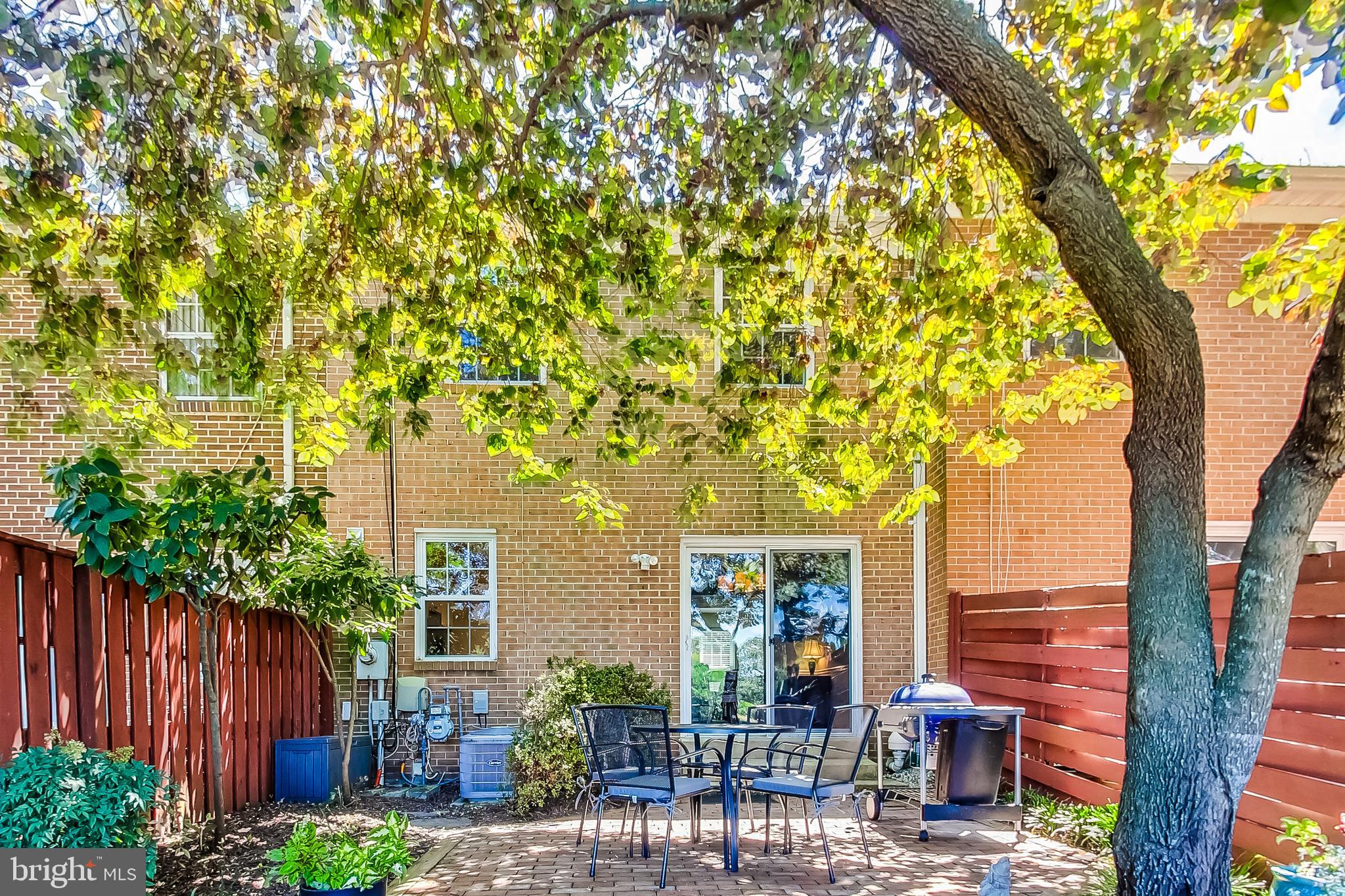 2754 HYSON LANE