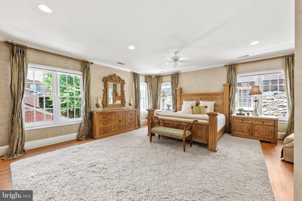 1466 EVANS FARM DRIVE