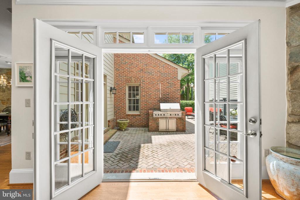 1466 EVANS FARM DRIVE