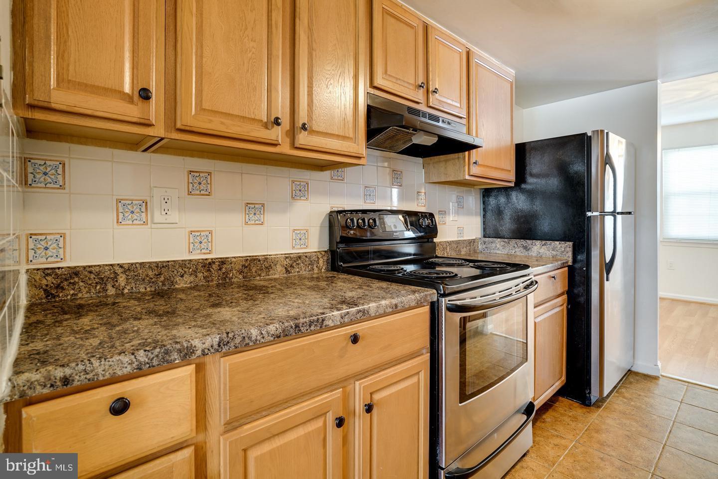 7706 TREVINO LN