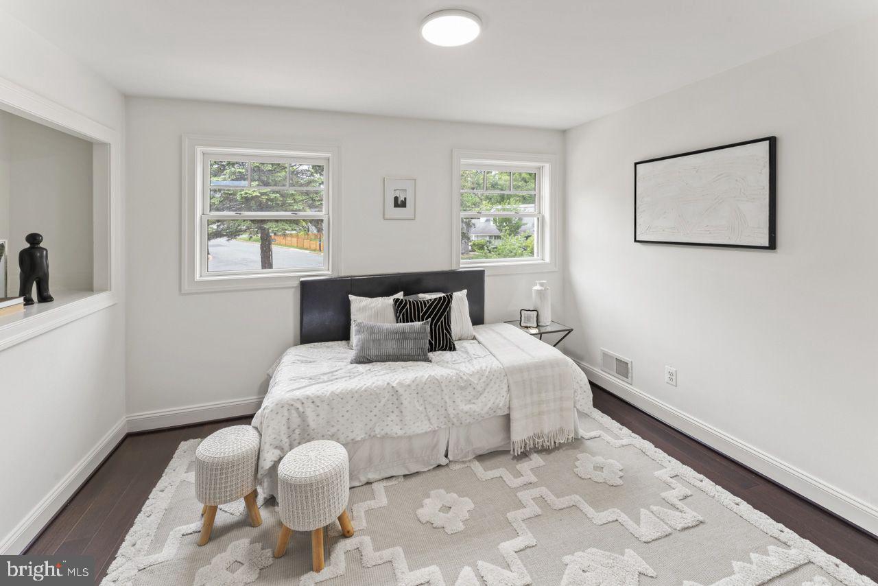 5844 BERMUDA COURT