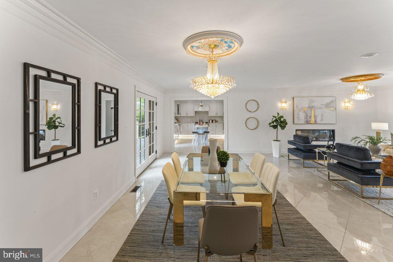 5844 BERMUDA COURT
