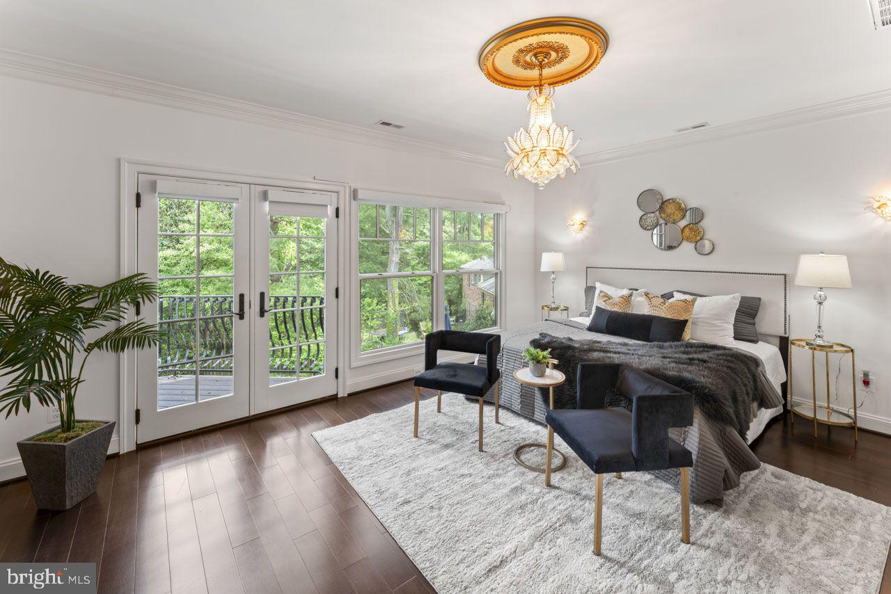 5844 BERMUDA COURT