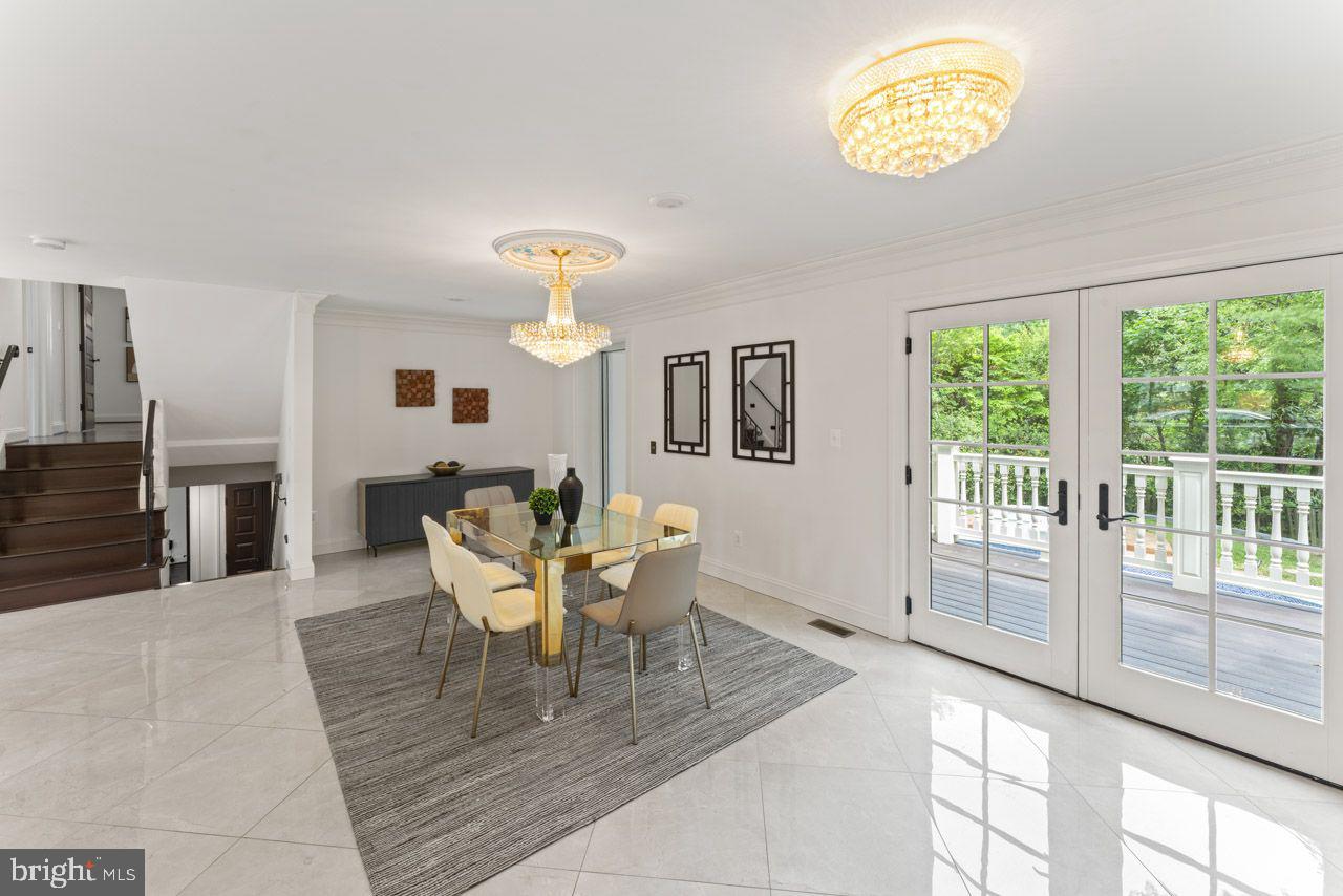 5844 BERMUDA COURT