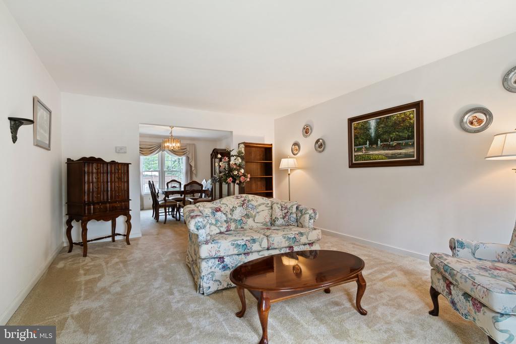 4122 FERRY LANDING ROAD