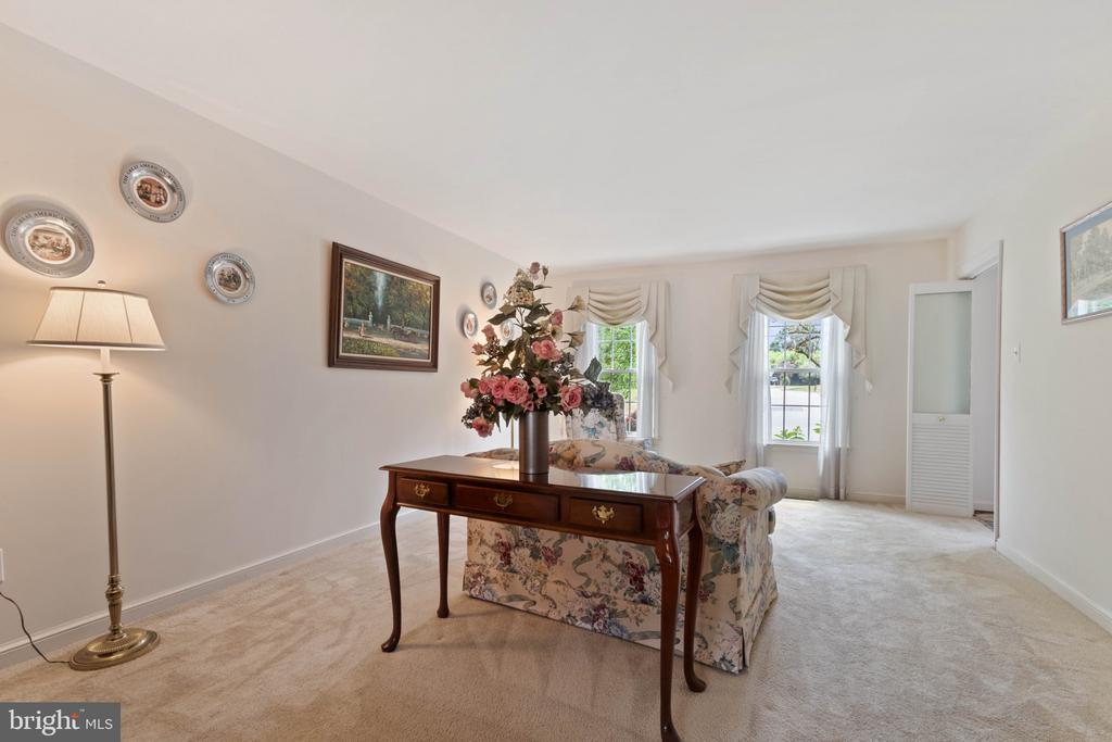 4122 FERRY LANDING ROAD