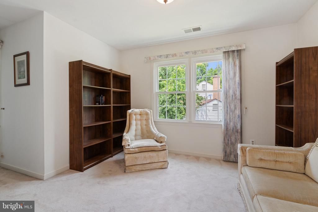 4122 FERRY LANDING ROAD