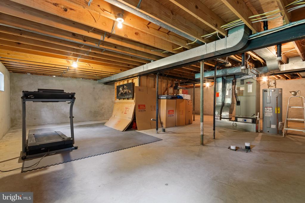 4122 FERRY LANDING ROAD