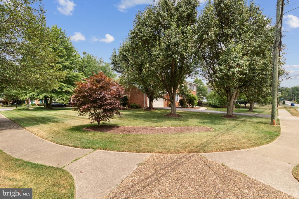4122 FERRY LANDING ROAD