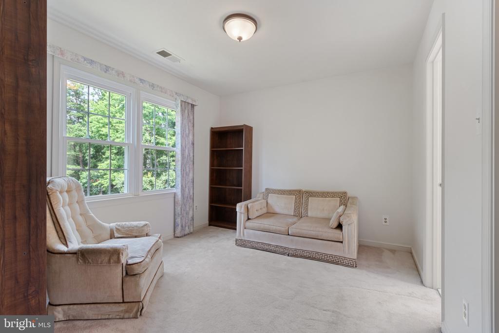 4122 FERRY LANDING ROAD