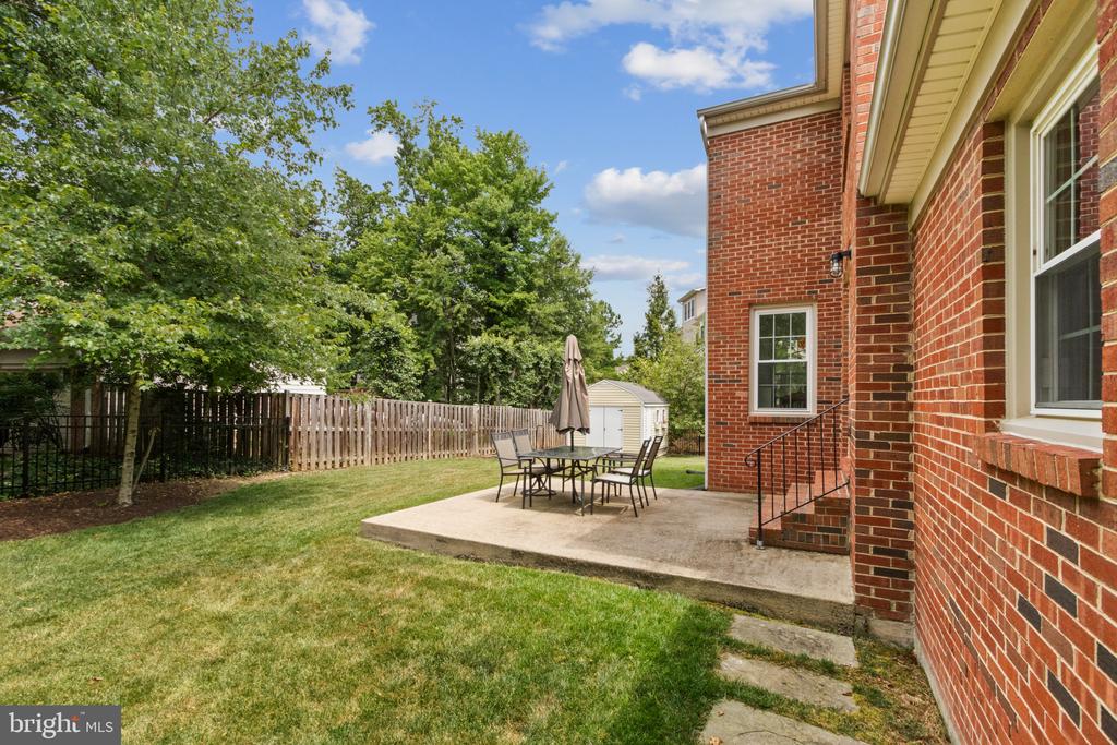 4122 FERRY LANDING ROAD