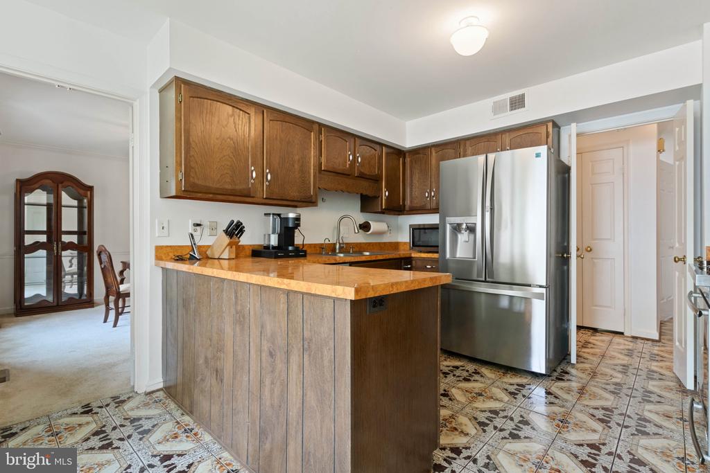 4122 FERRY LANDING ROAD