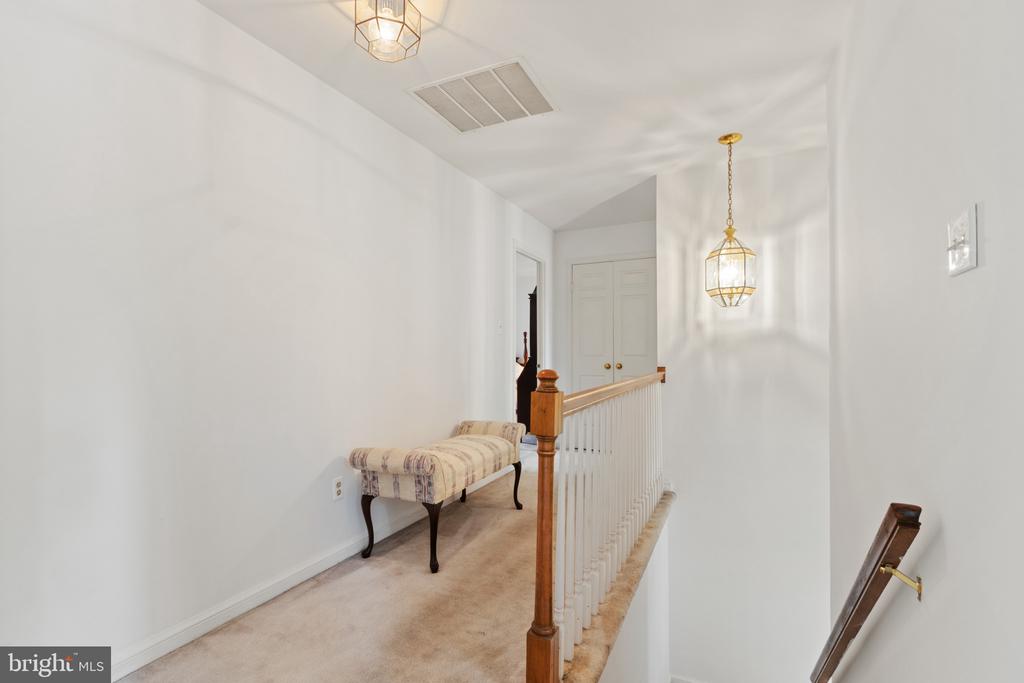 4122 FERRY LANDING ROAD