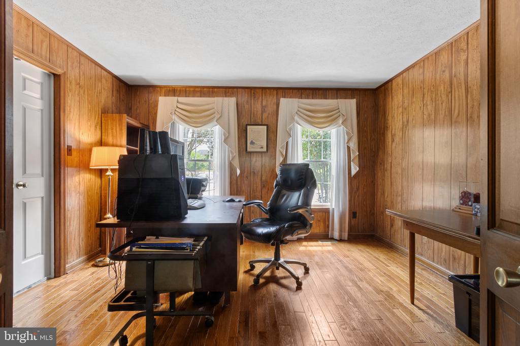 4122 FERRY LANDING ROAD