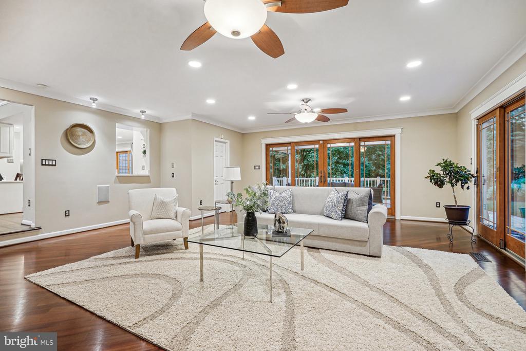 11011 BURYWOOD LANE