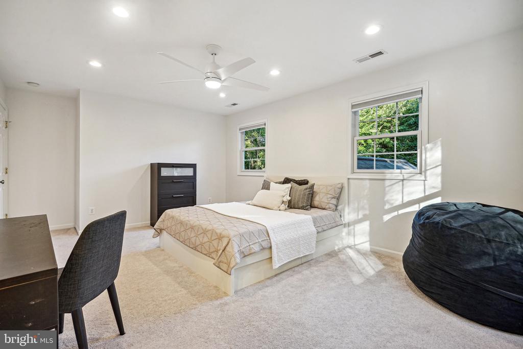 11011 BURYWOOD LANE