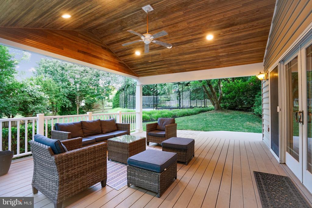 11011 BURYWOOD LANE