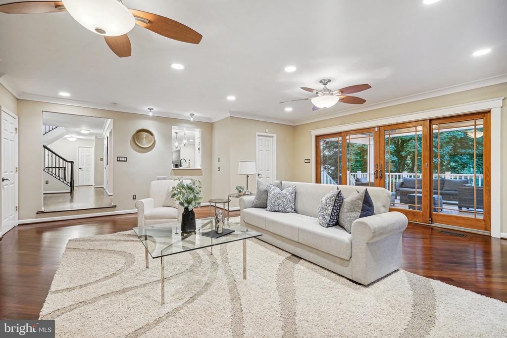 11011 BURYWOOD LANE