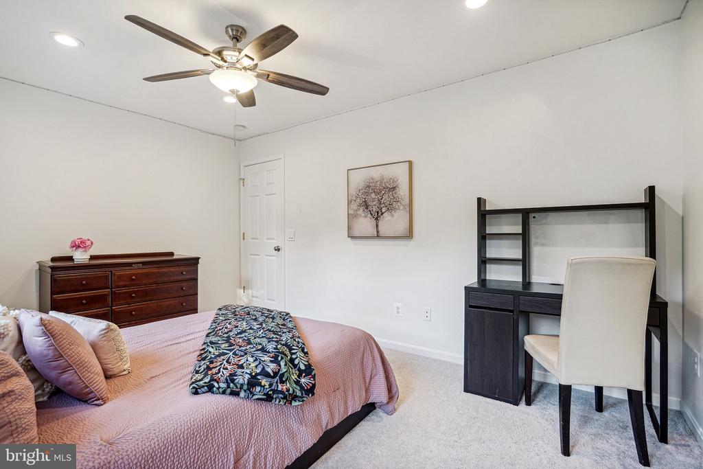 11011 BURYWOOD LANE