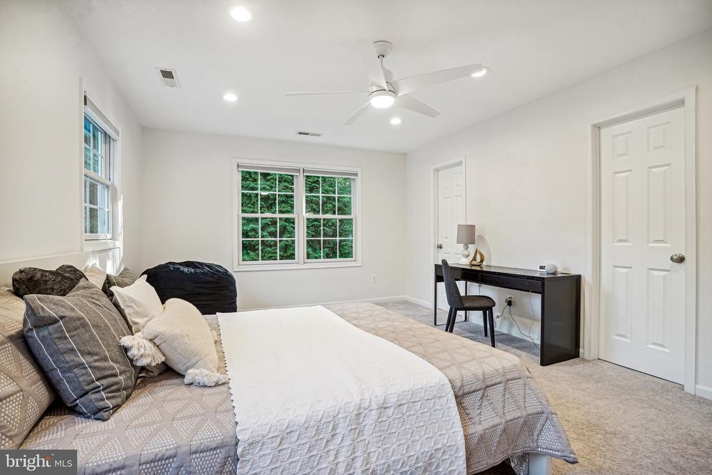 11011 BURYWOOD LANE