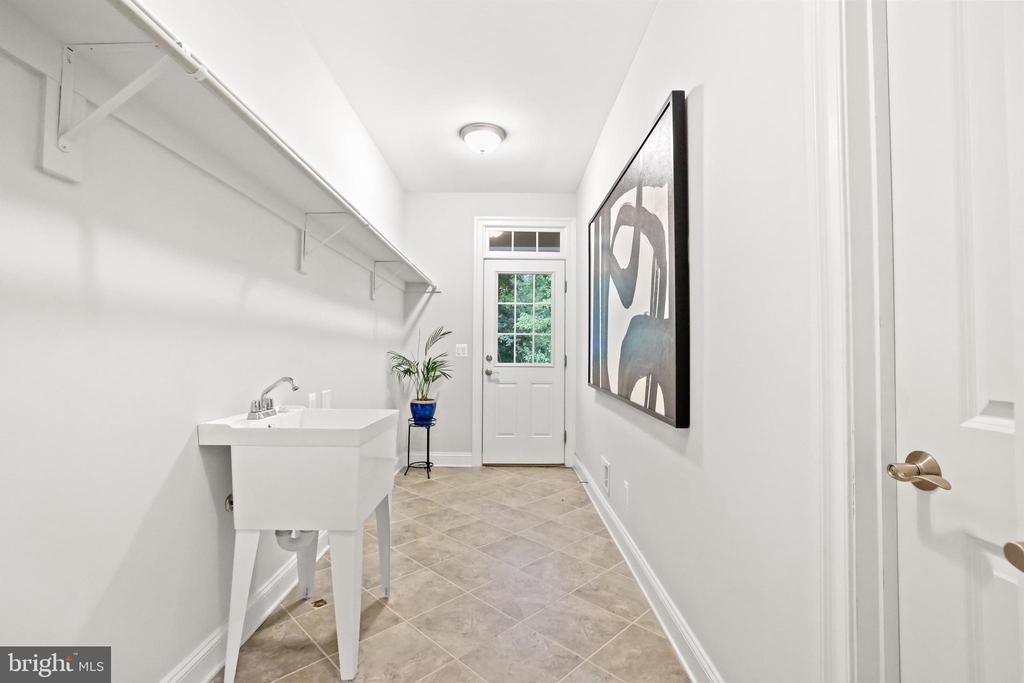 11319 BELLMONT DRIVE