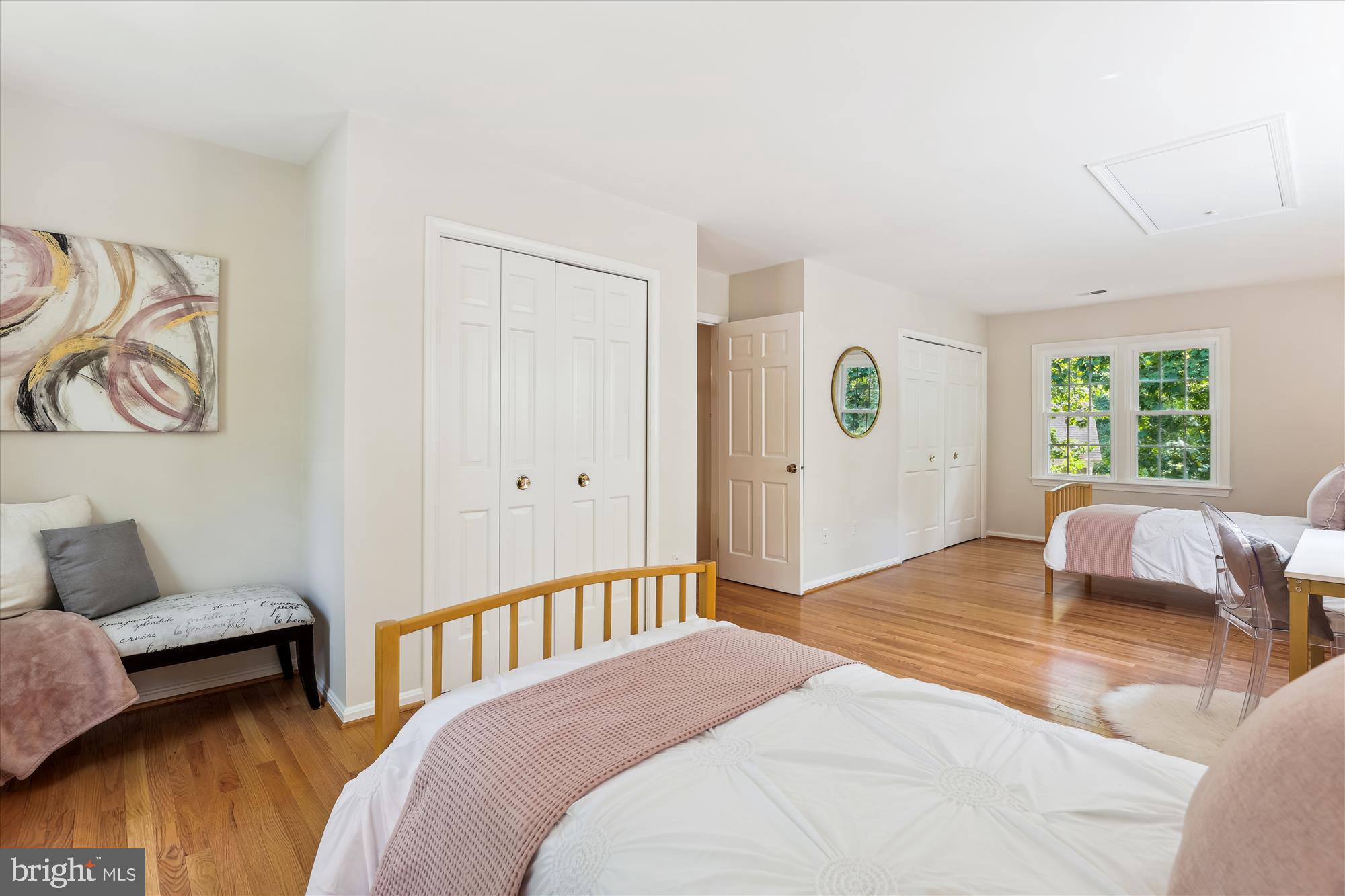 523 WOODLAND COURT NW