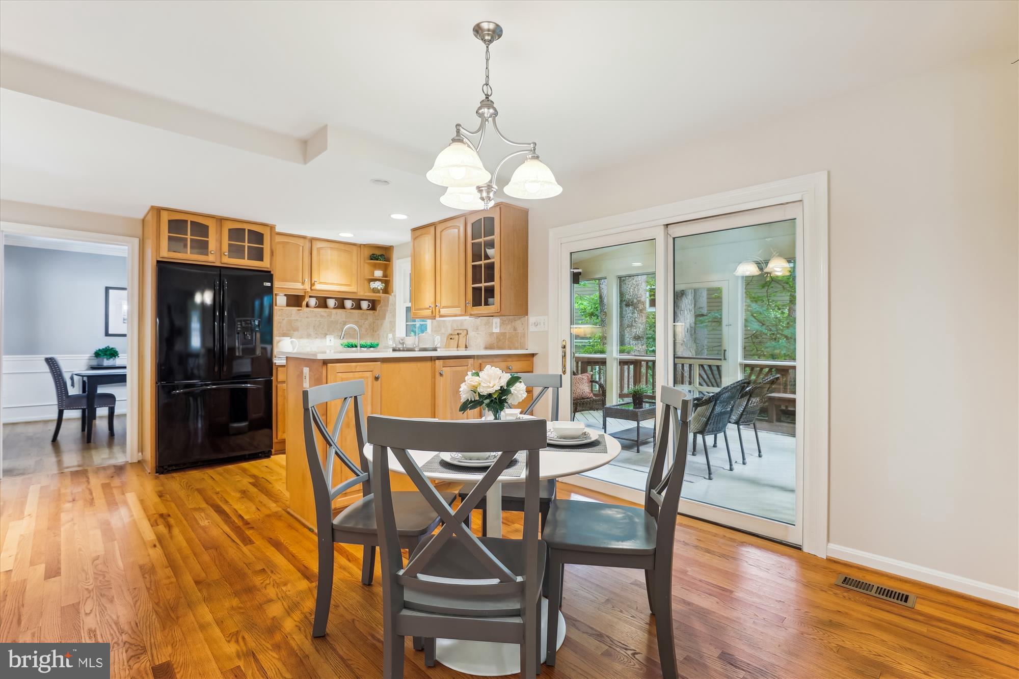 523 WOODLAND COURT NW