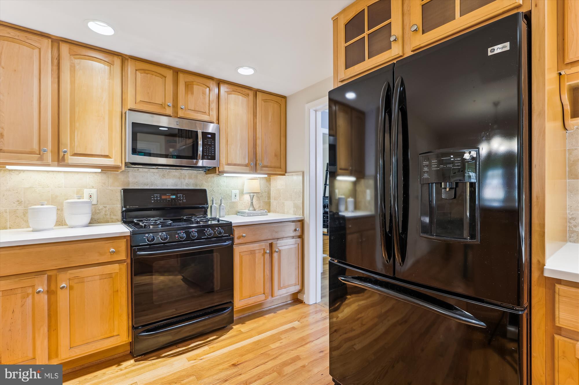 523 WOODLAND COURT NW