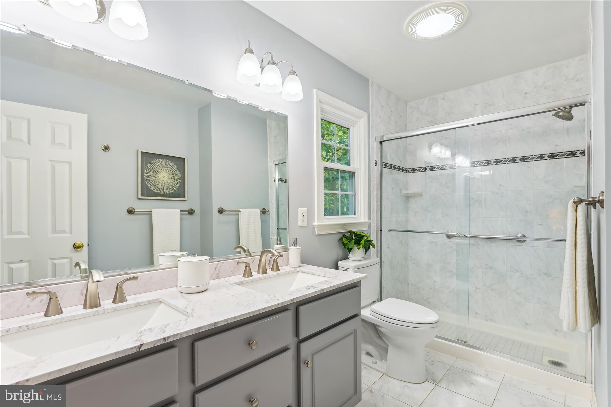 523 WOODLAND COURT NW