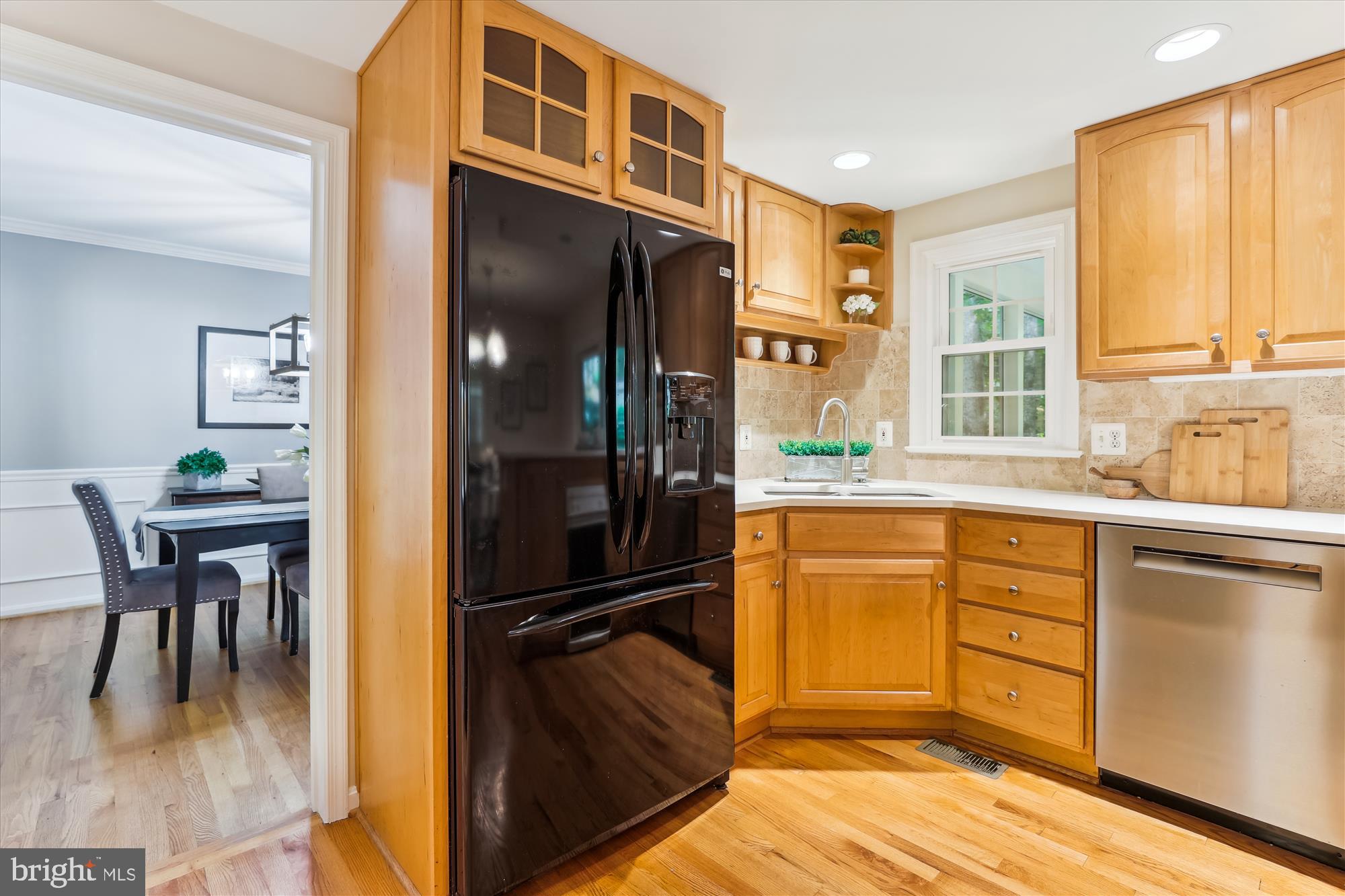 523 WOODLAND COURT NW