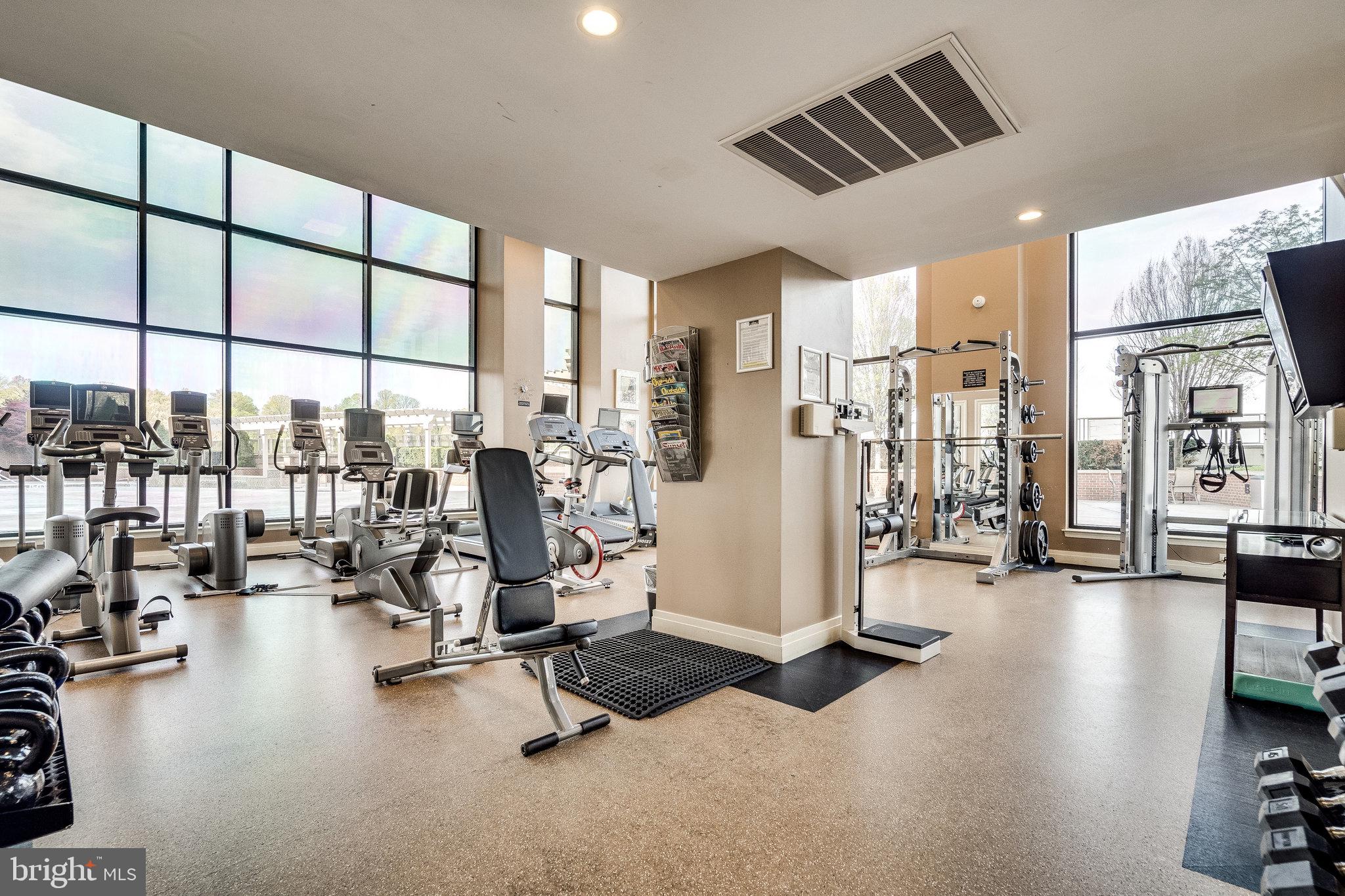 2451 MIDTOWN AVENUE 1221