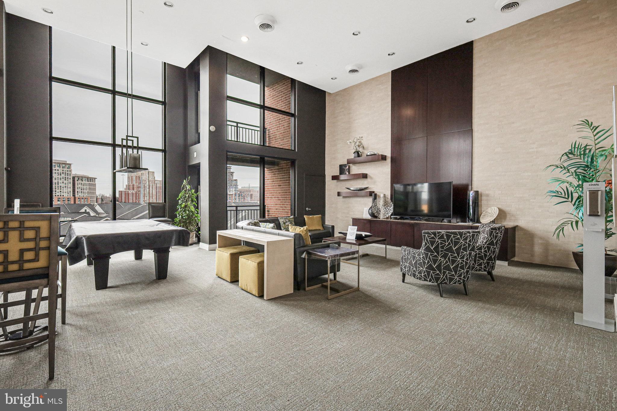 2451 MIDTOWN AVENUE 1221