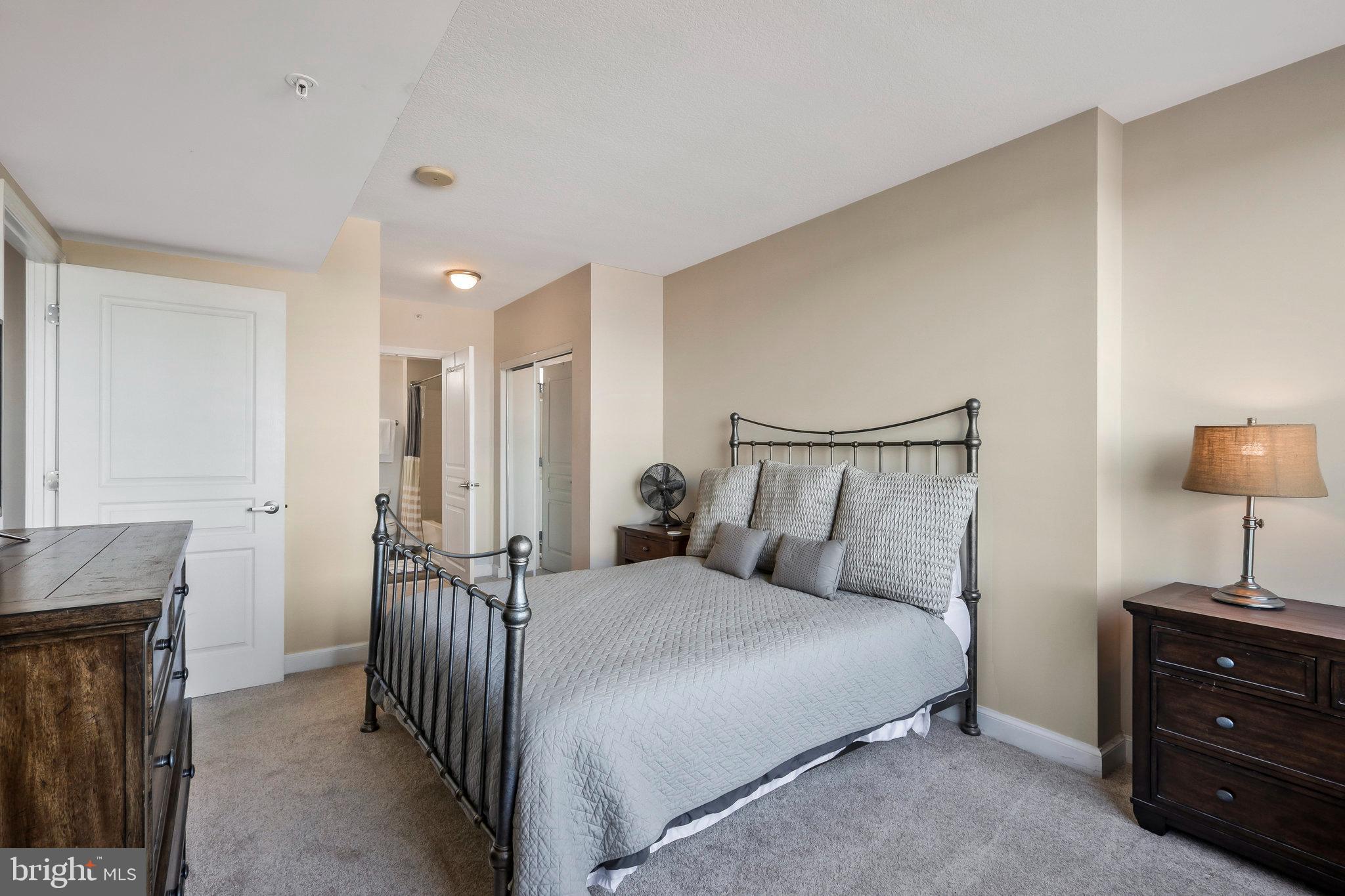 2451 MIDTOWN AVENUE 1221