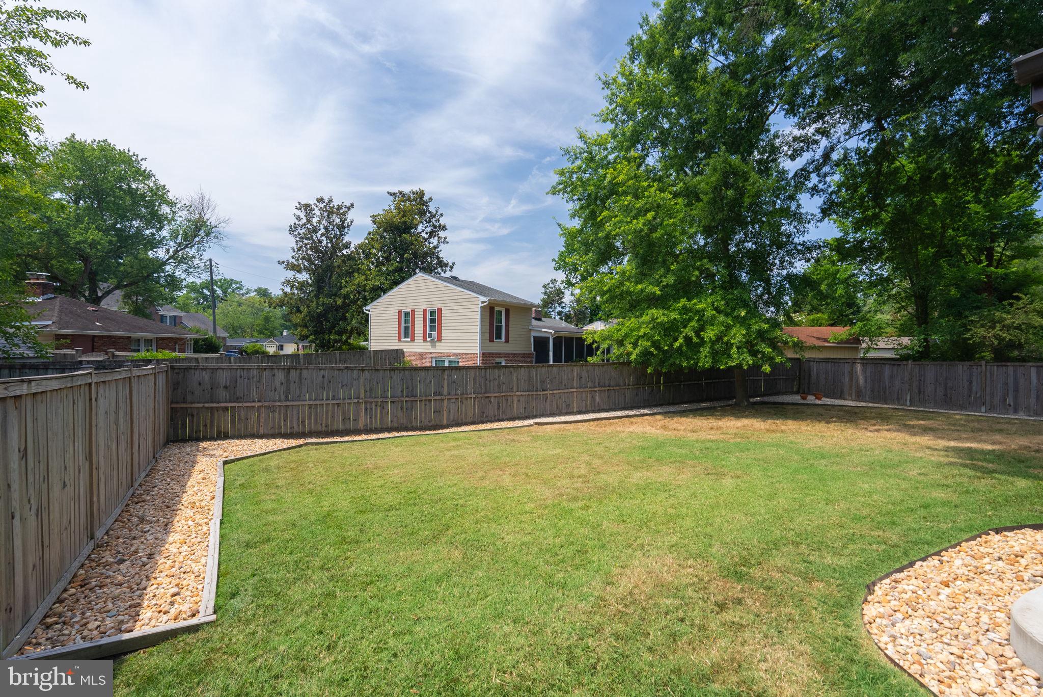 7918 WELLINGTON ROAD