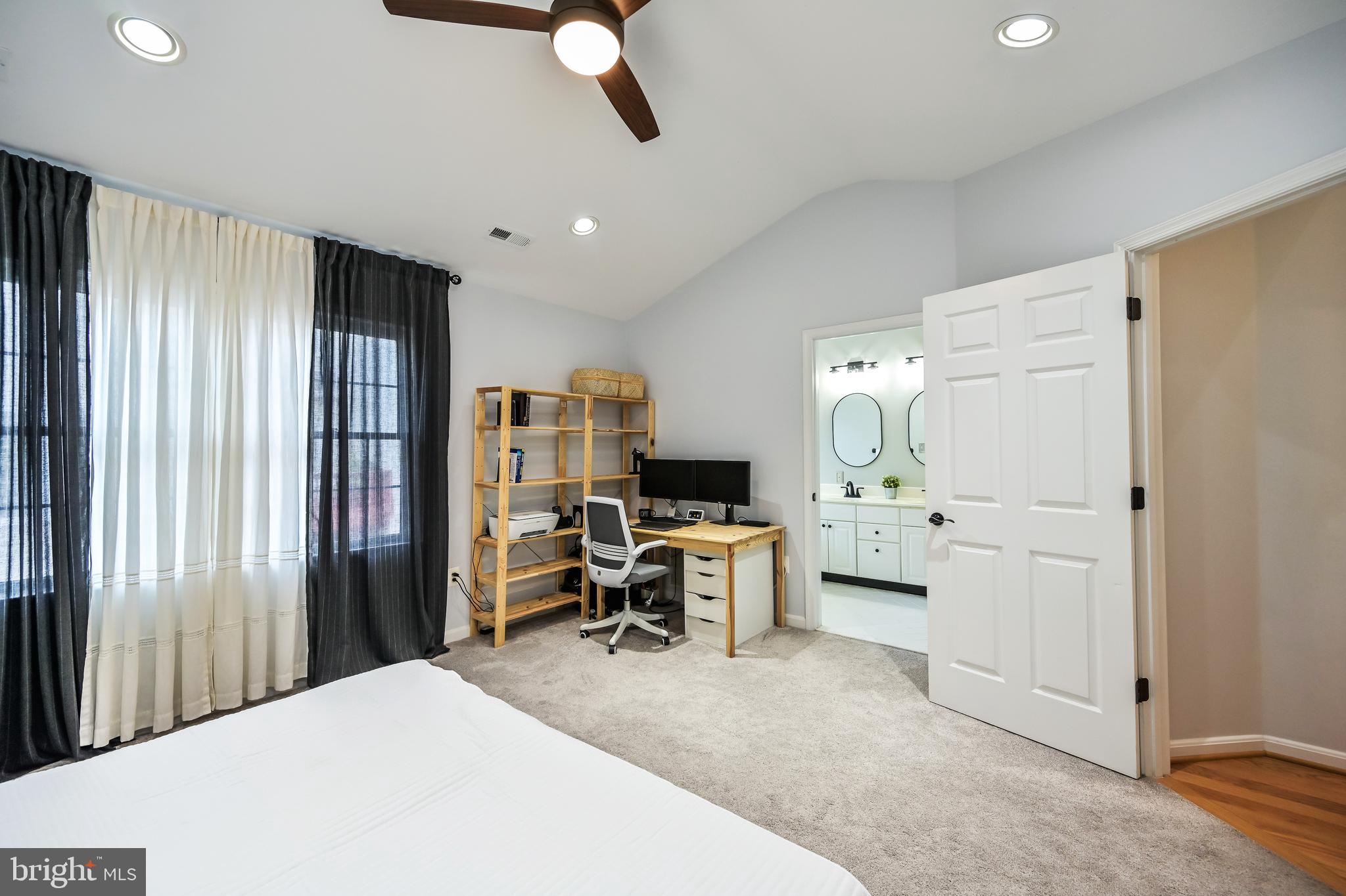 11463 ROTHBURY SQUARE