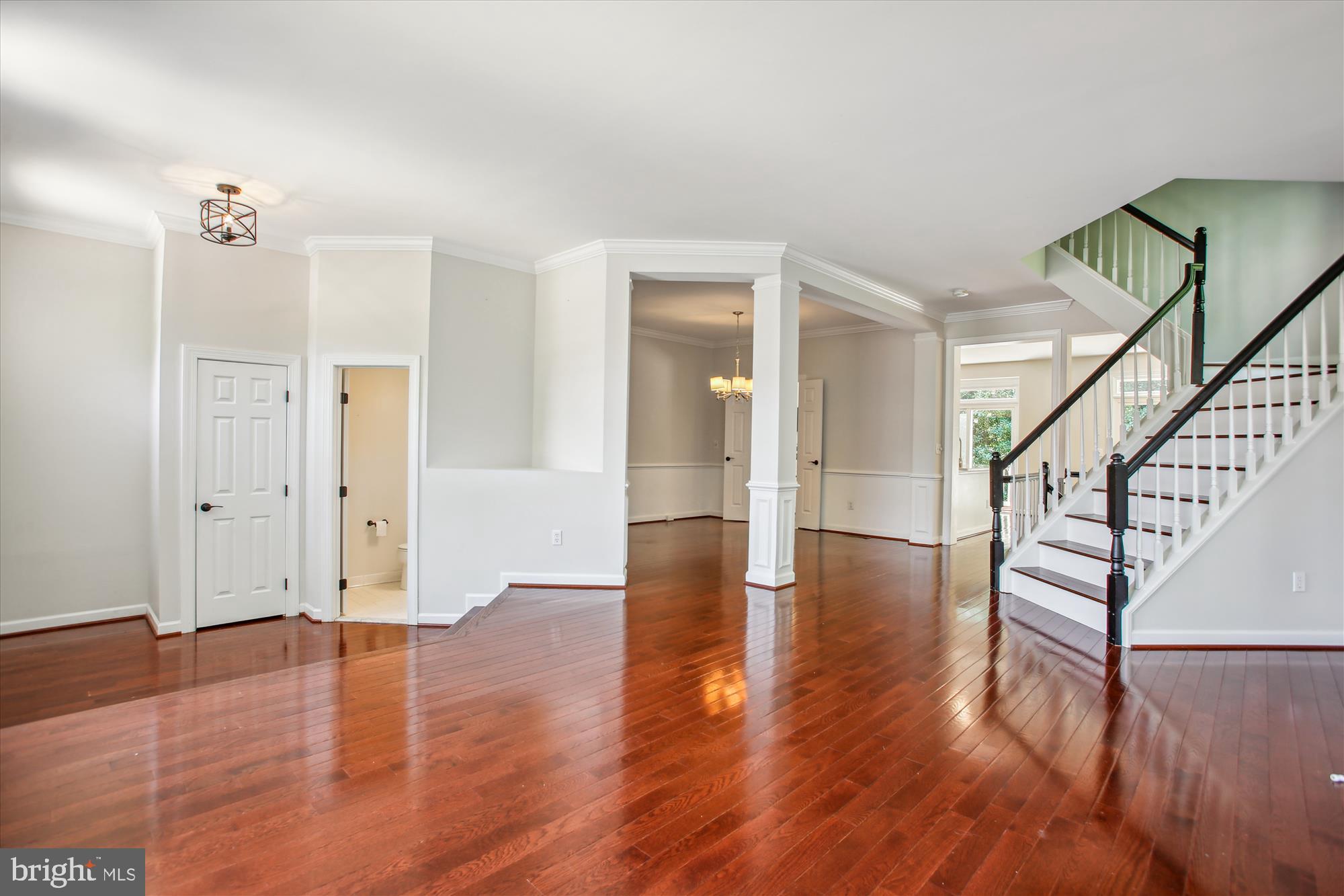 123 ROLAND COURT SW