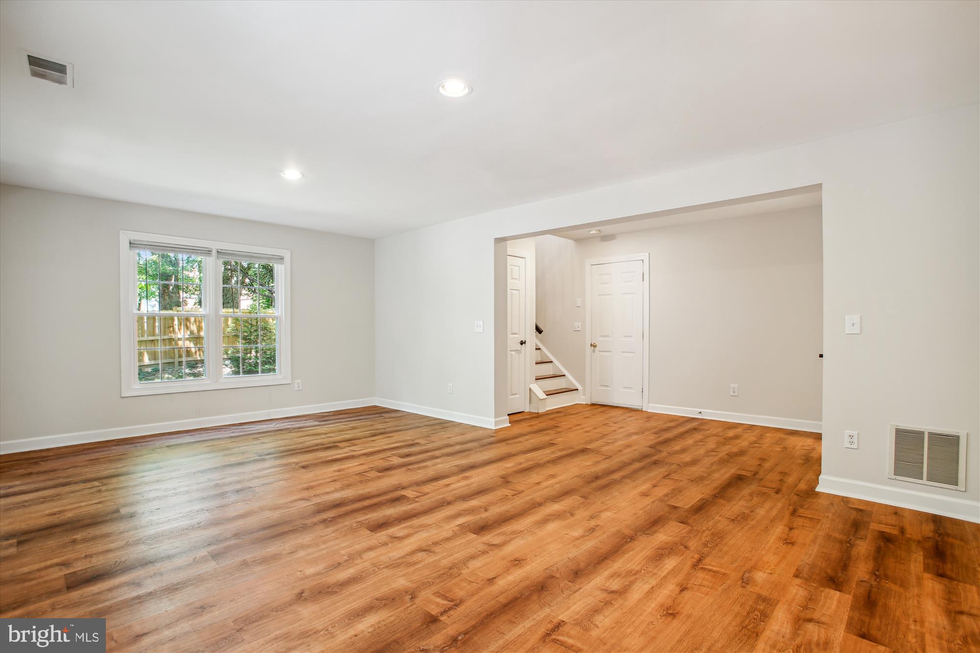 123 ROLAND COURT SW