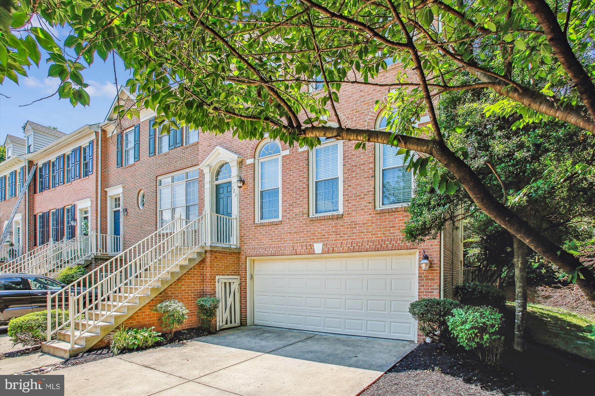 123 ROLAND COURT SW