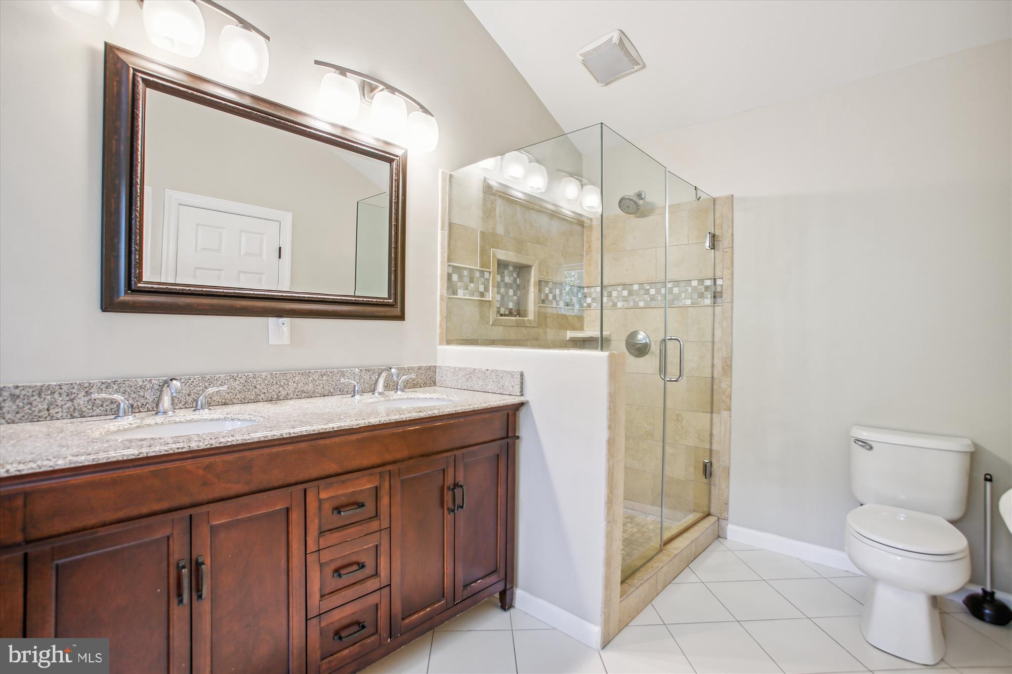123 ROLAND COURT SW
