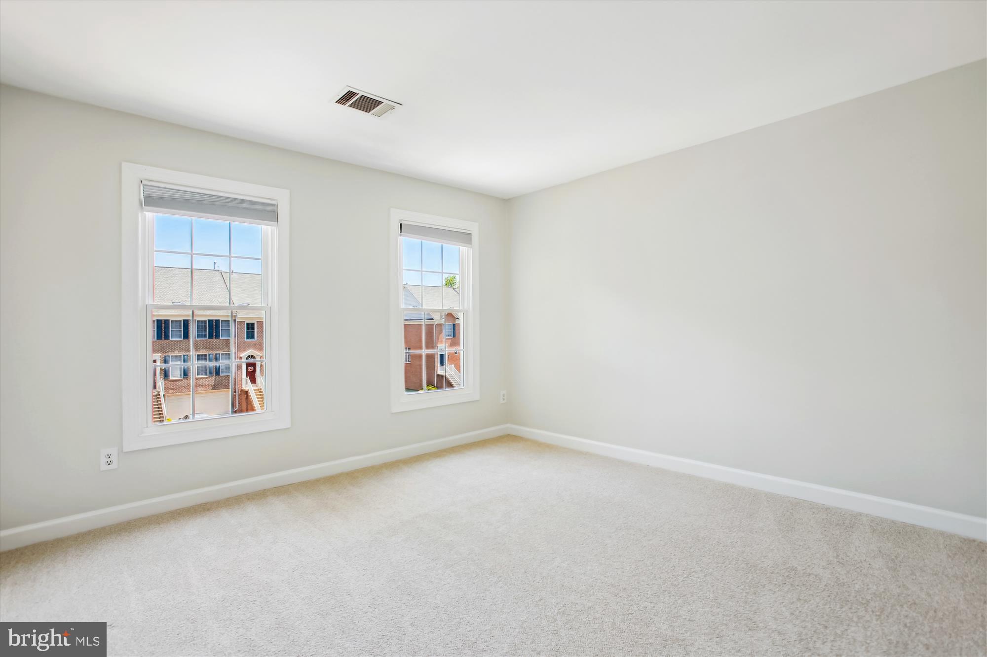 123 ROLAND COURT SW