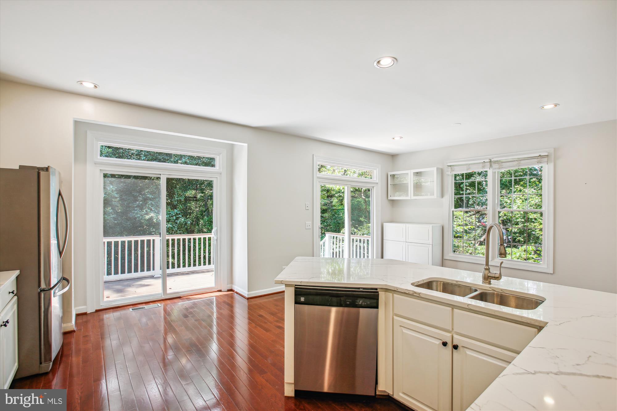 123 ROLAND COURT SW