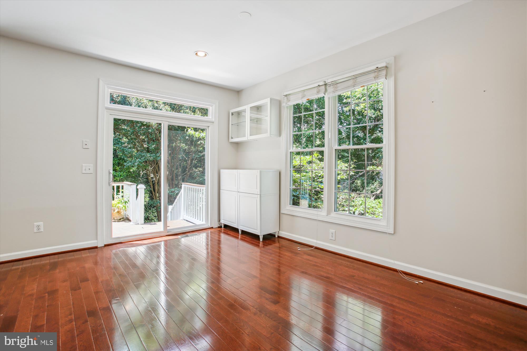 123 ROLAND COURT SW