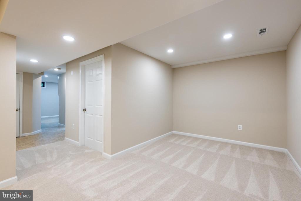 7418 S REACH DRIVE