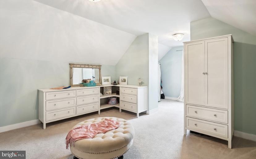 9037 PATTON BOULEVARD