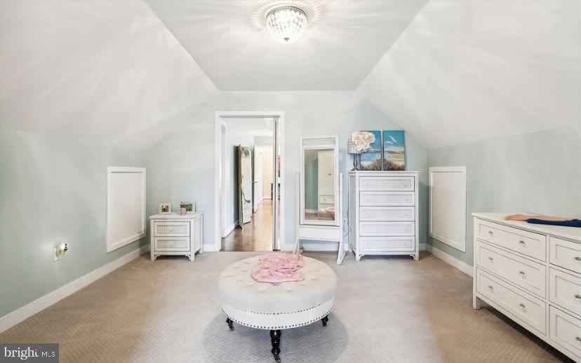 9037 PATTON BOULEVARD