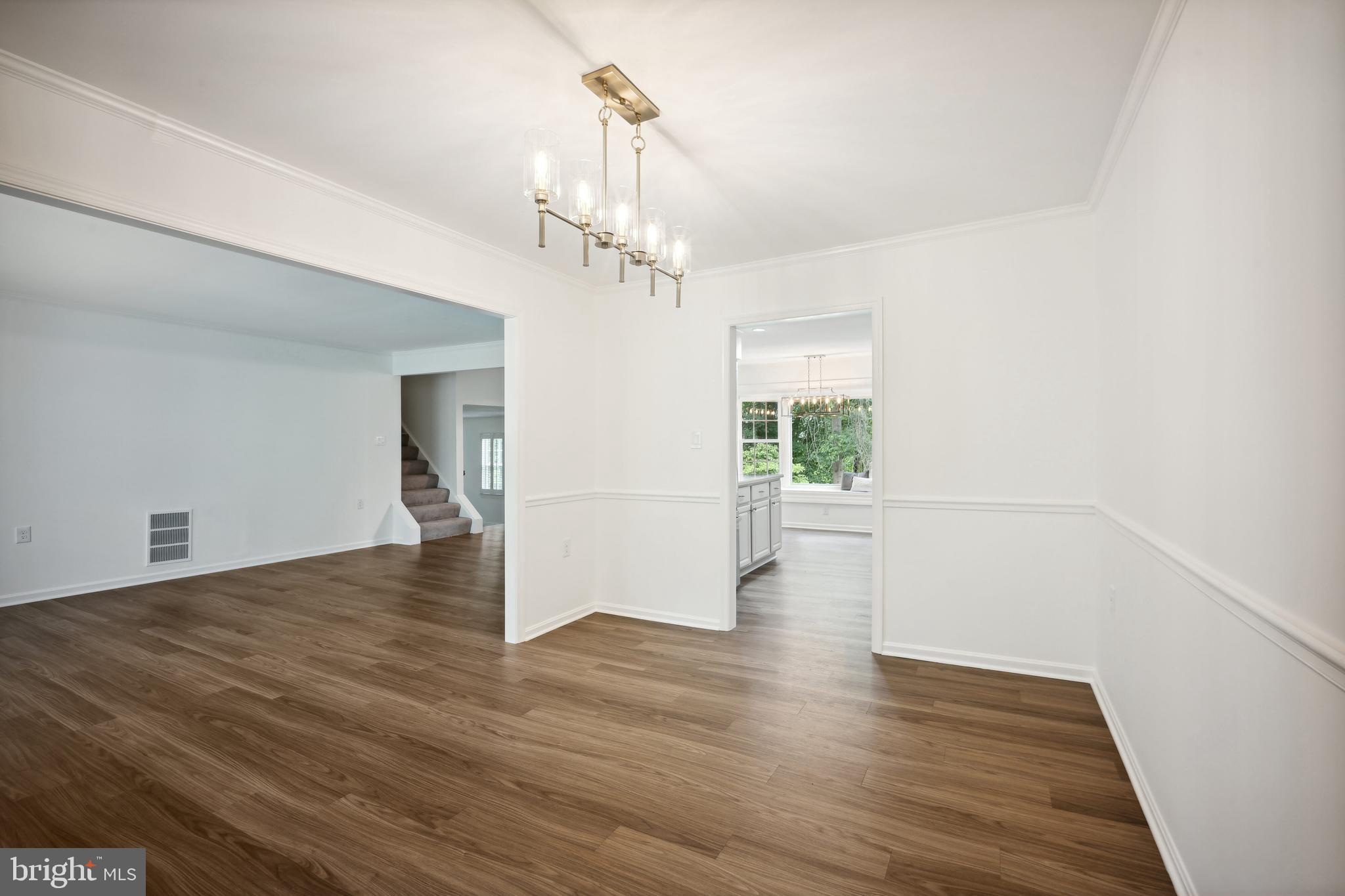 812 FOLLIN FARM LANE