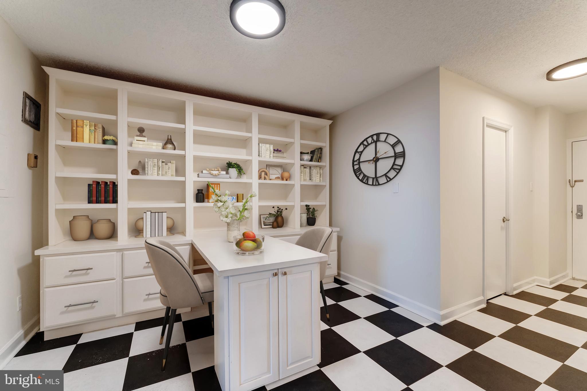 1800 OLD MEADOW 410